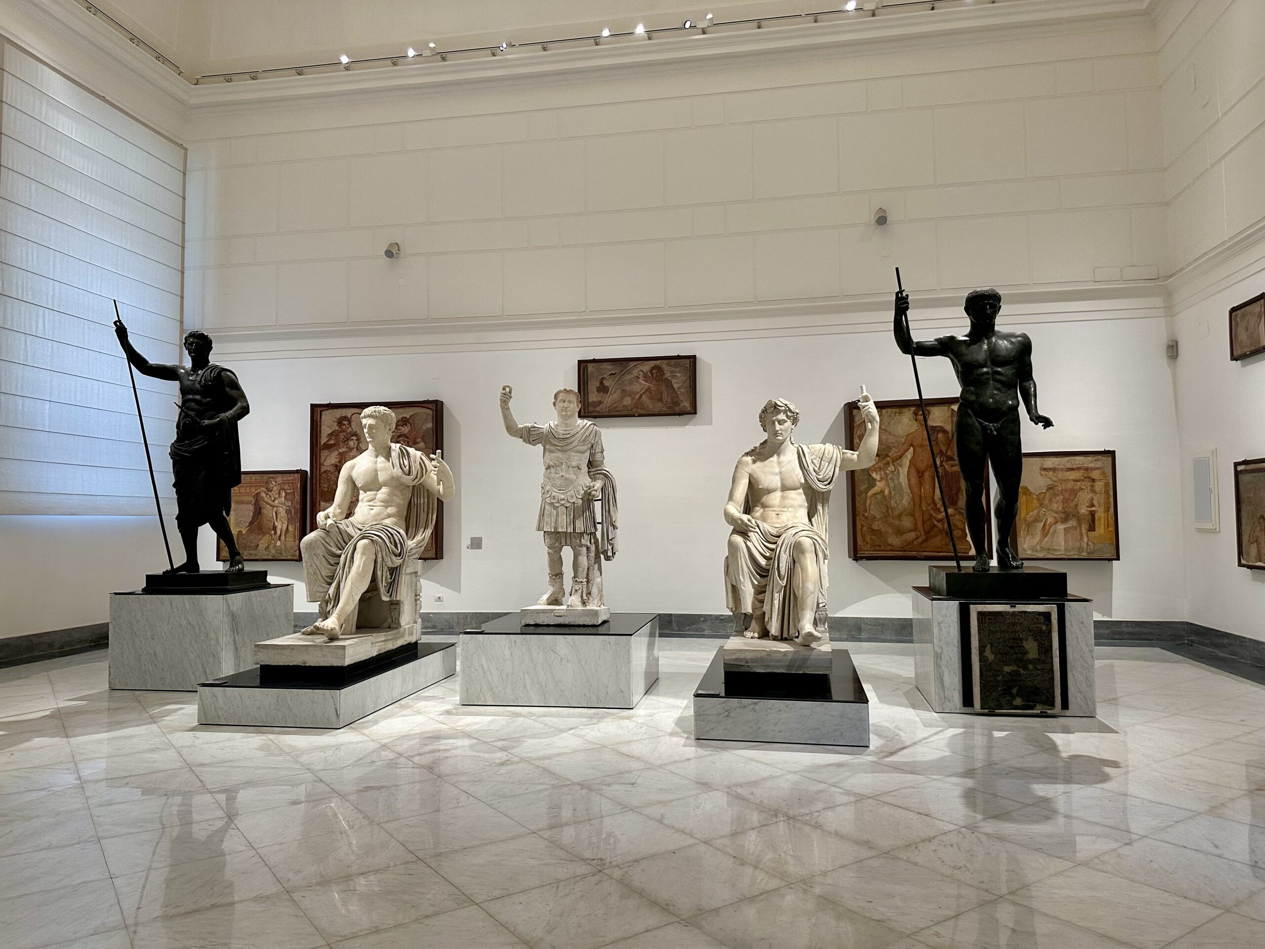 Estatuas del Augusteum de Herculano